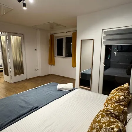 Heart Of The City Stylish Stay 2 Room Apartment *