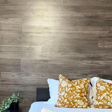 Heart Of The City Stylish Stay 2 Room Apartment